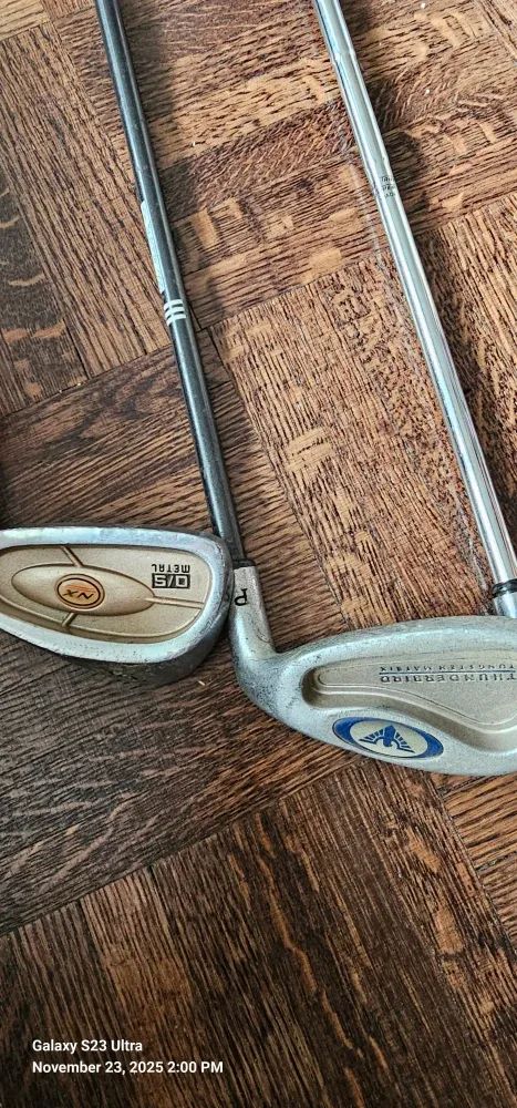 Assorted Golf Club Set image indicator(5)