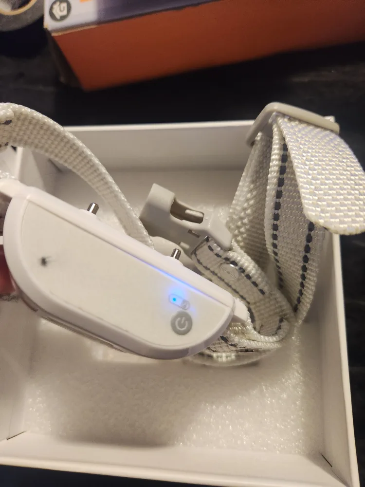 WEUYUY GPS Dog Fence & Tracking Collar System image indicator(8)