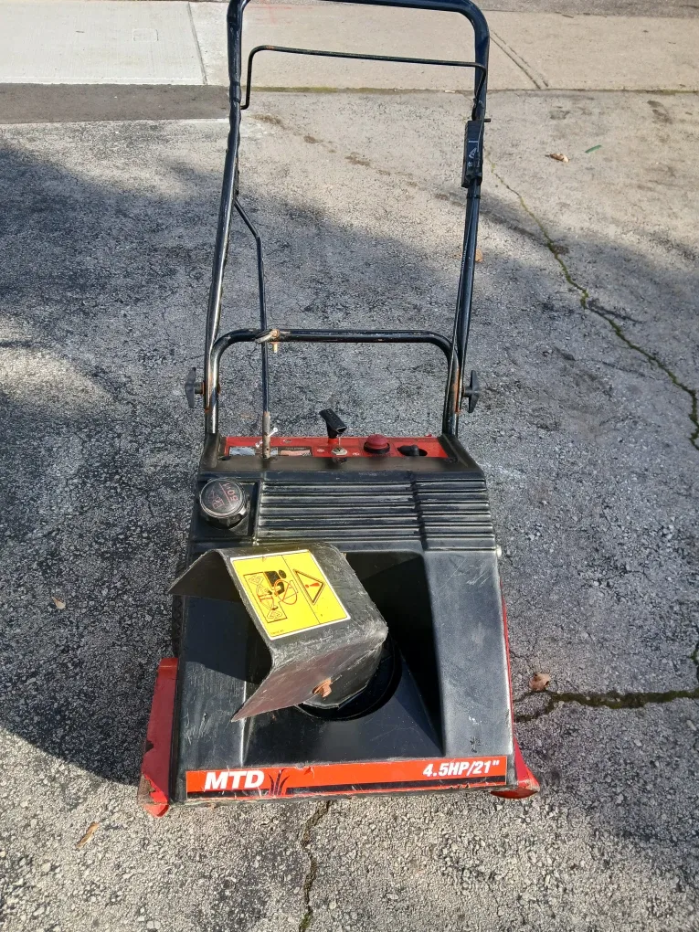 MTD 4.5HP/21" Snowblower