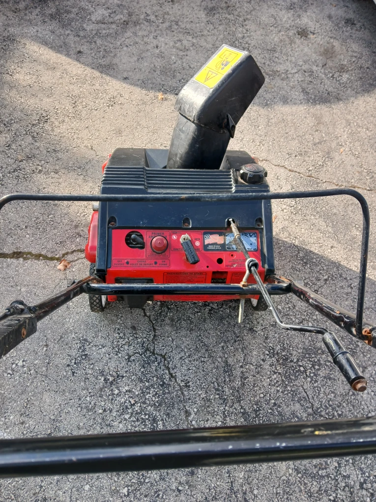MTD 4.5HP/21" Snowblower - photo 2