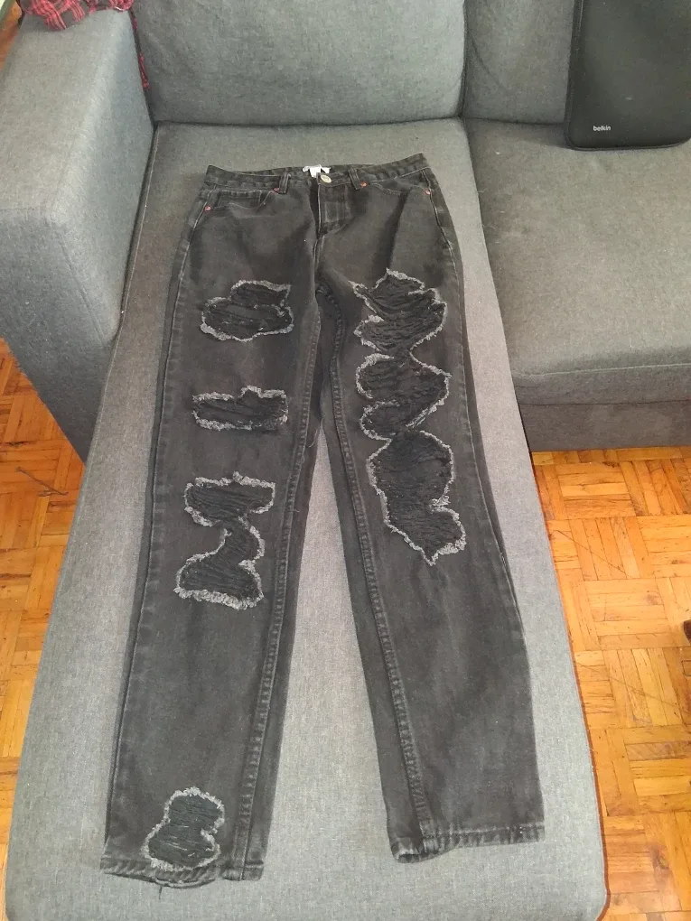 Forever 21 Ripped Distressed Black Jeans - Size 5