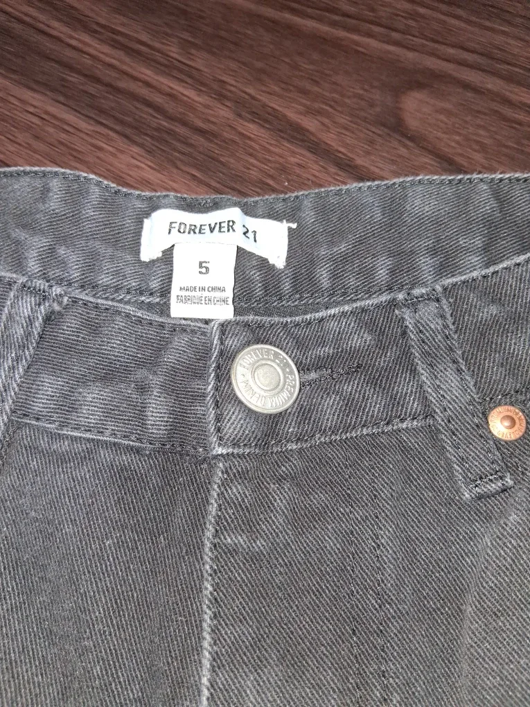 Forever 21 Ripped Distressed Black Jeans - Size 5 image indicator(3)