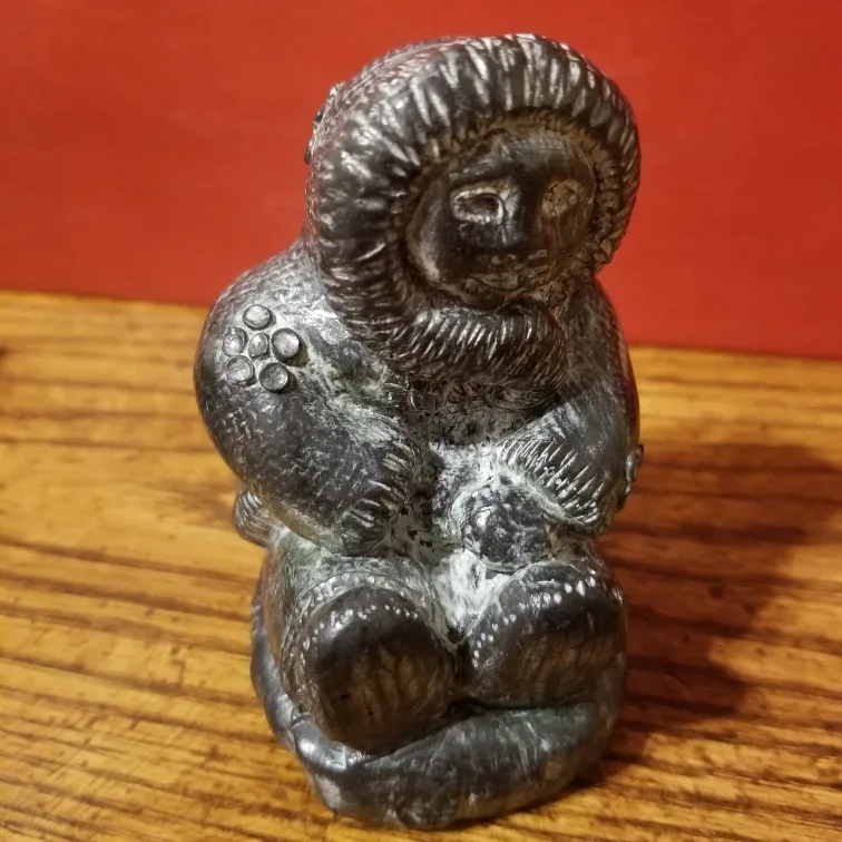 Inuit Sculpture made by :A Wolf