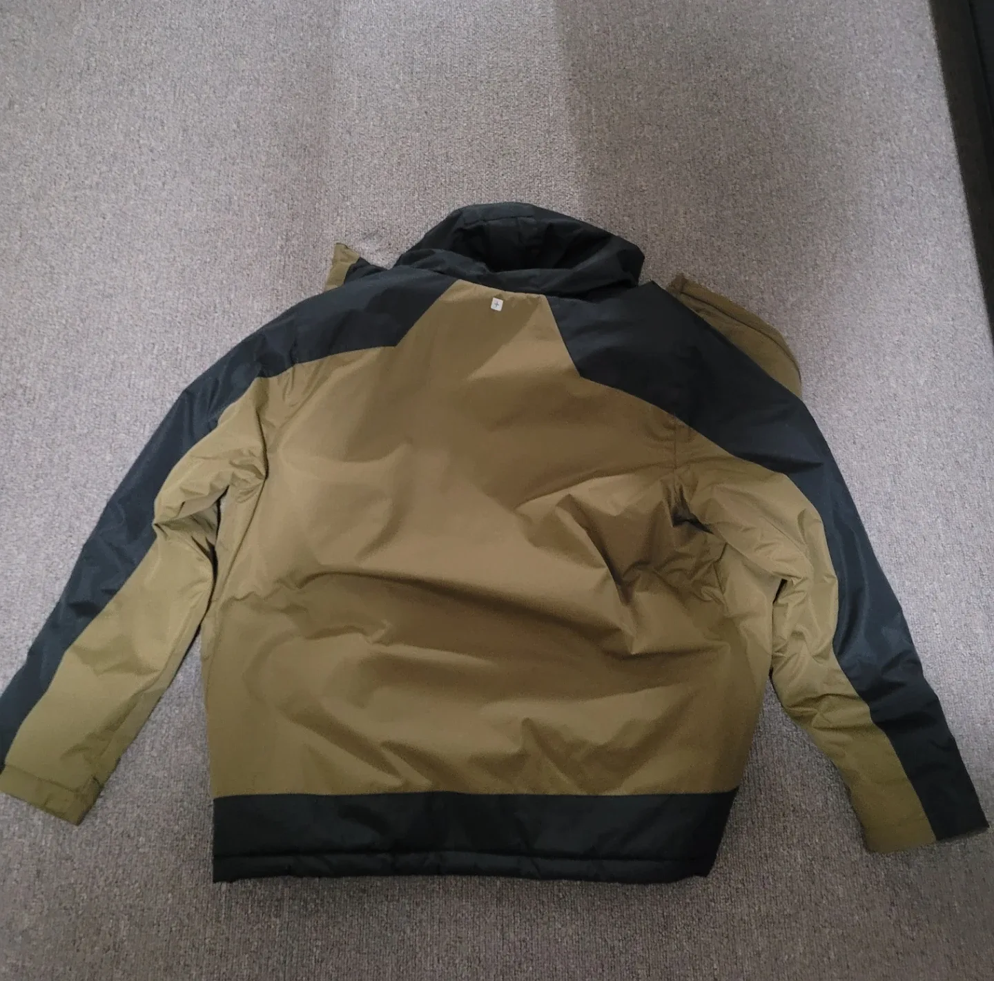 Mountain Warehouse Snow Jacket - Size L image indicator(3)