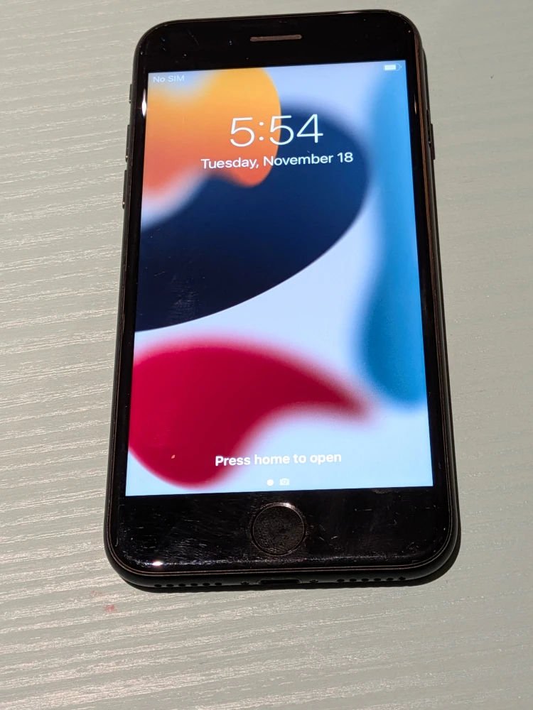 Apple iPhone 7 - Black