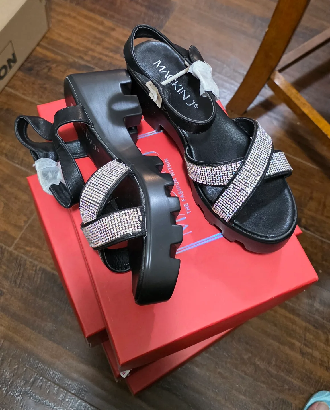 Mackin J 597-2 Black Platform Sandals - US 8.5 image indicator(2)