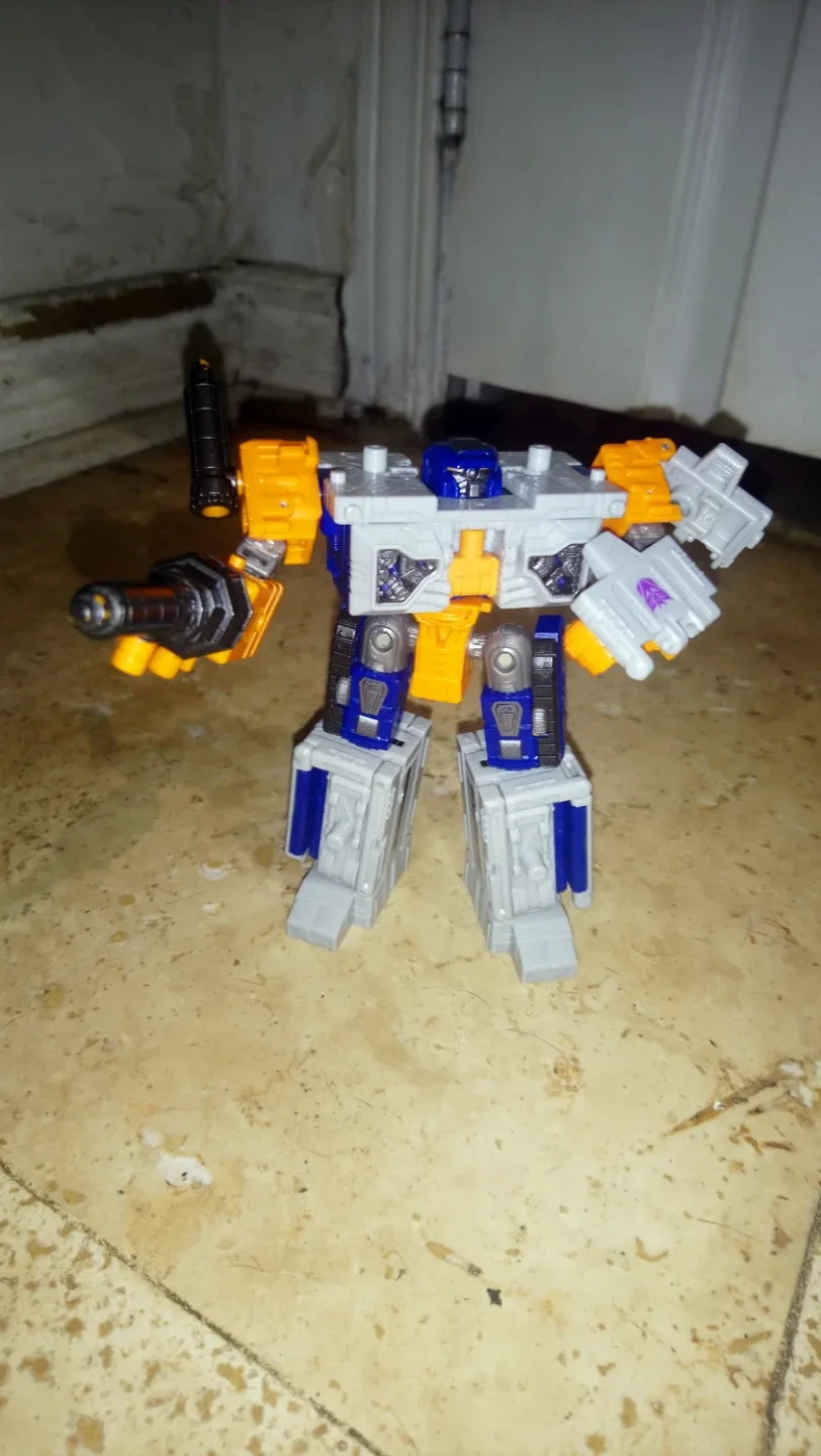 Transformers legacy, weaponizer decepticon airwave image indicator(2)