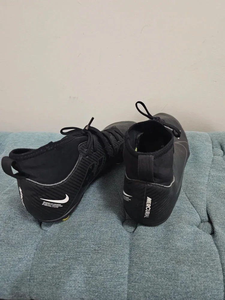 Nike Mercurial Football Shoes image indicator(3)
