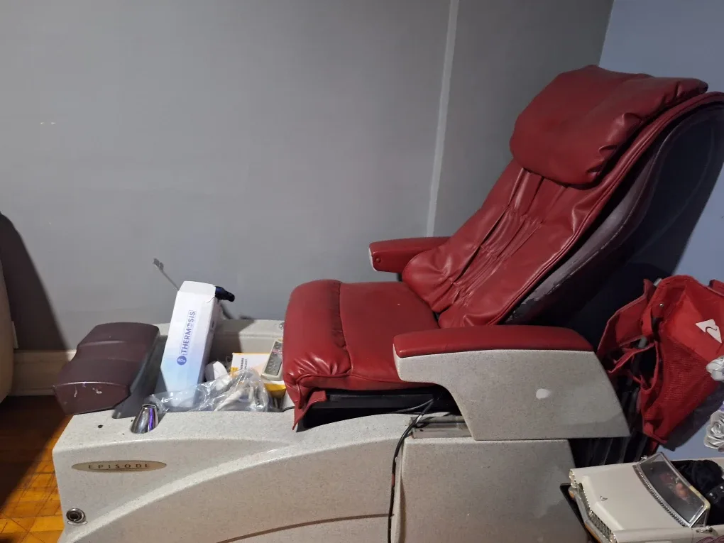 Red Leather Pedicure Spa Chair