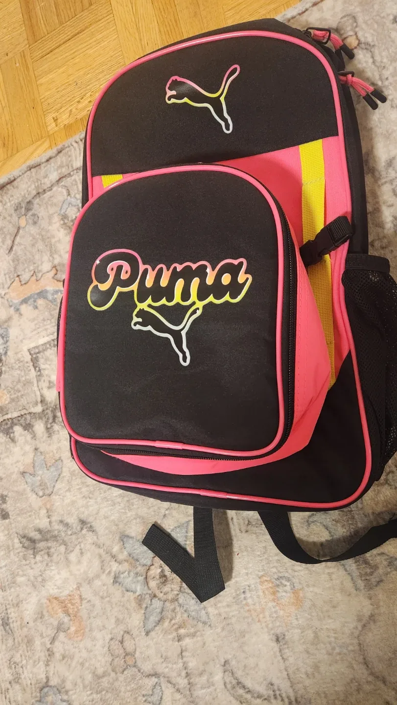 Puma Backpack and lunch bag - Black and Pink image indicator(5)