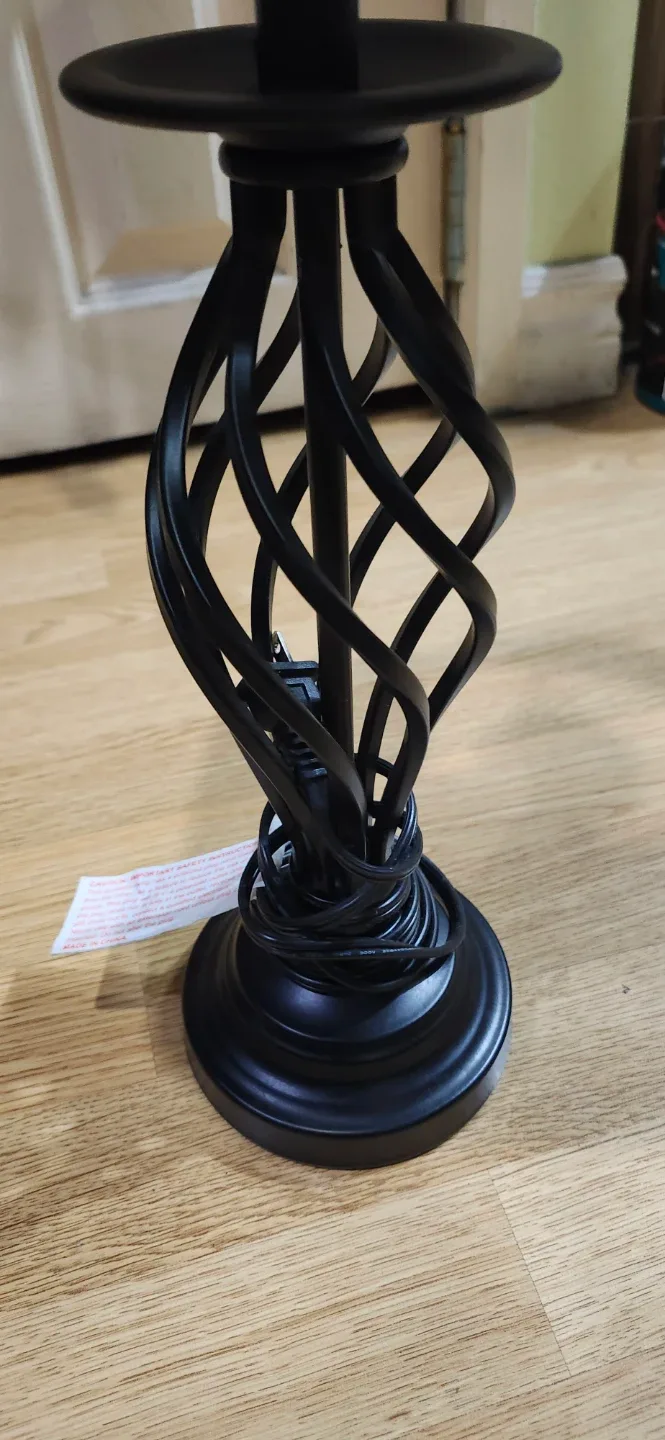 Small Black Twist Table Lamp image indicator(5)