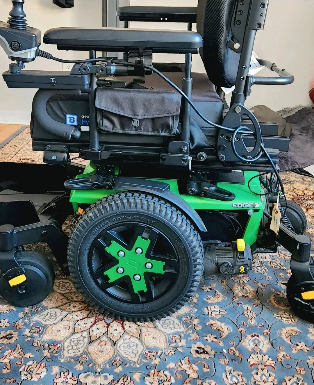 Quantum Edge 3 Stretto Power Wheelchair image indicator(5)