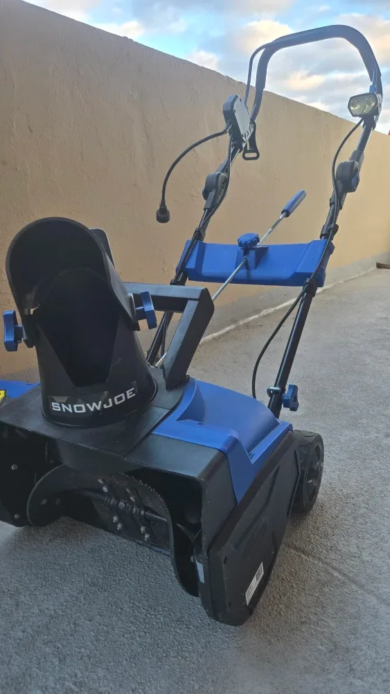 Snow Joe Electric Snow Shovel image indicator(2)