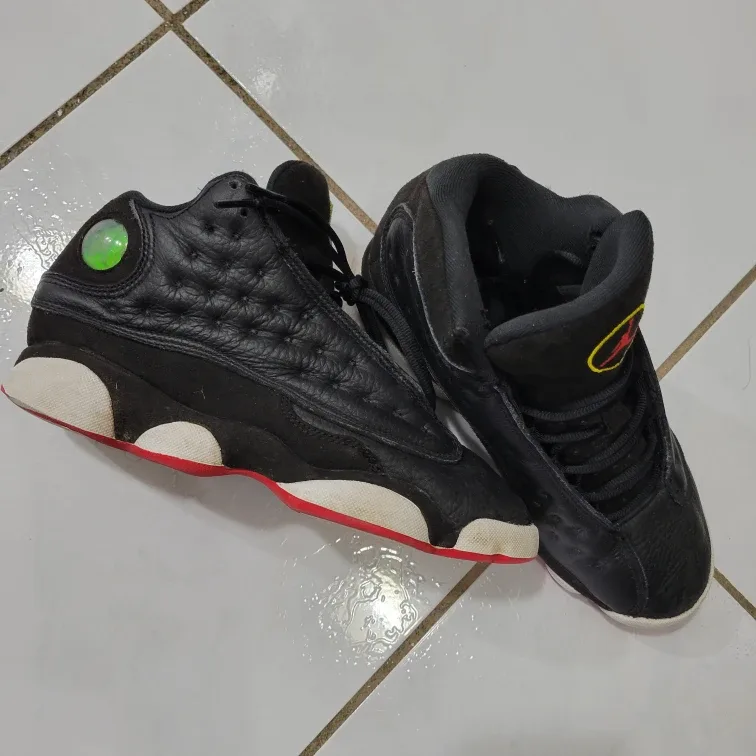 Jordan 13 Retro playoffs - size 6Y (black/white/red) image indicator(2)