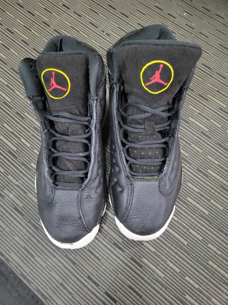 Jordan 13 Retro playoffs - size 6Y (black/white/red) image indicator(4)