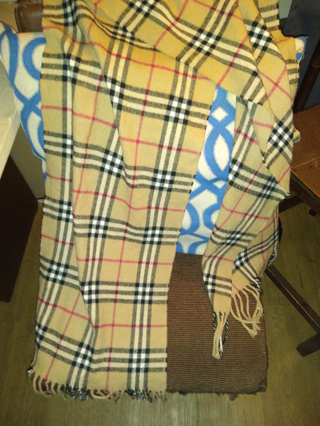 Burberry scarf