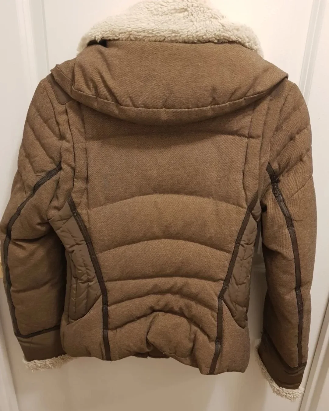 Sisley Brown Puffer Jacket image indicator(2)