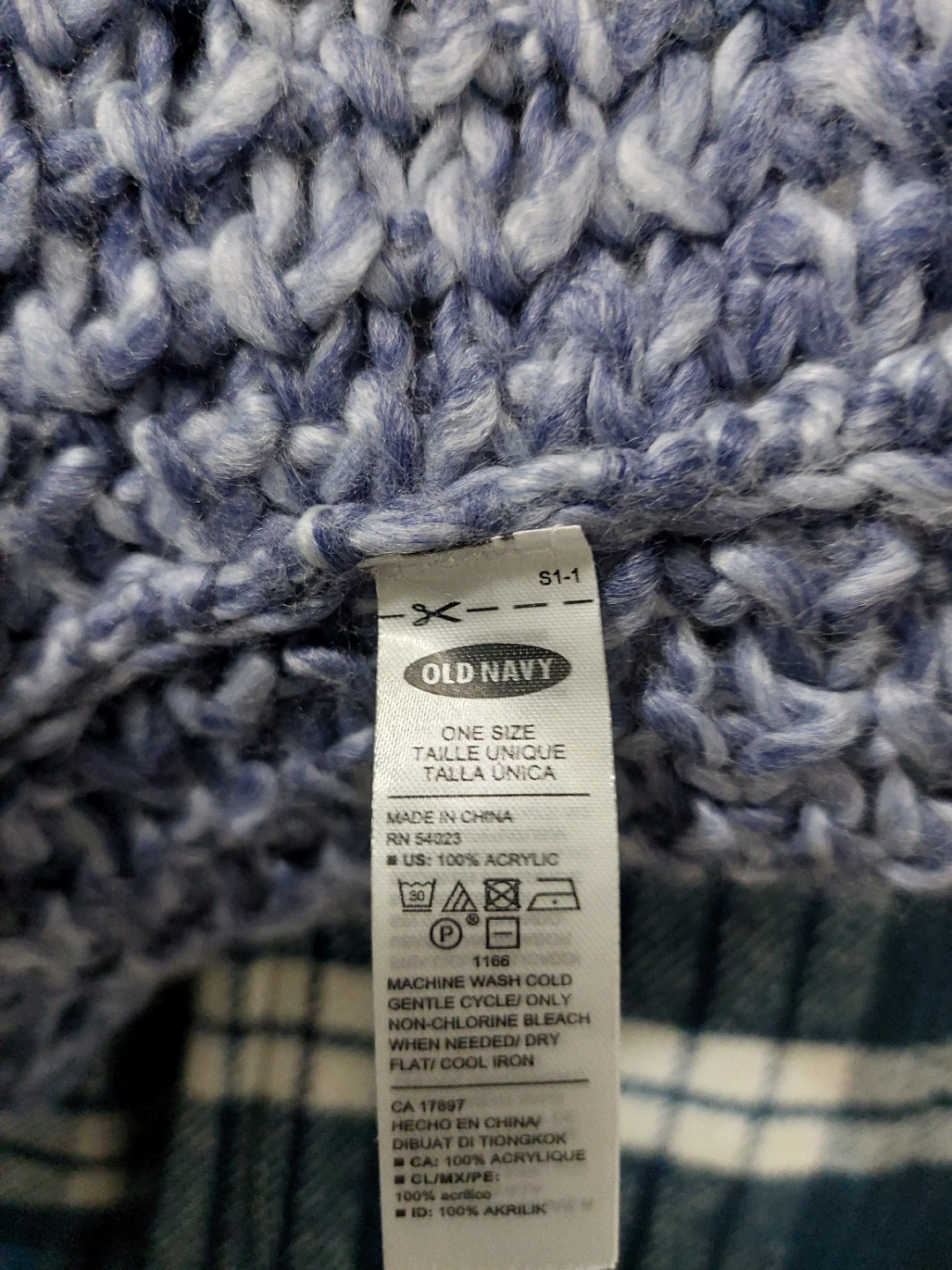 Old Navy Blue Acrylic Knit Scarf - One Size - photo 3