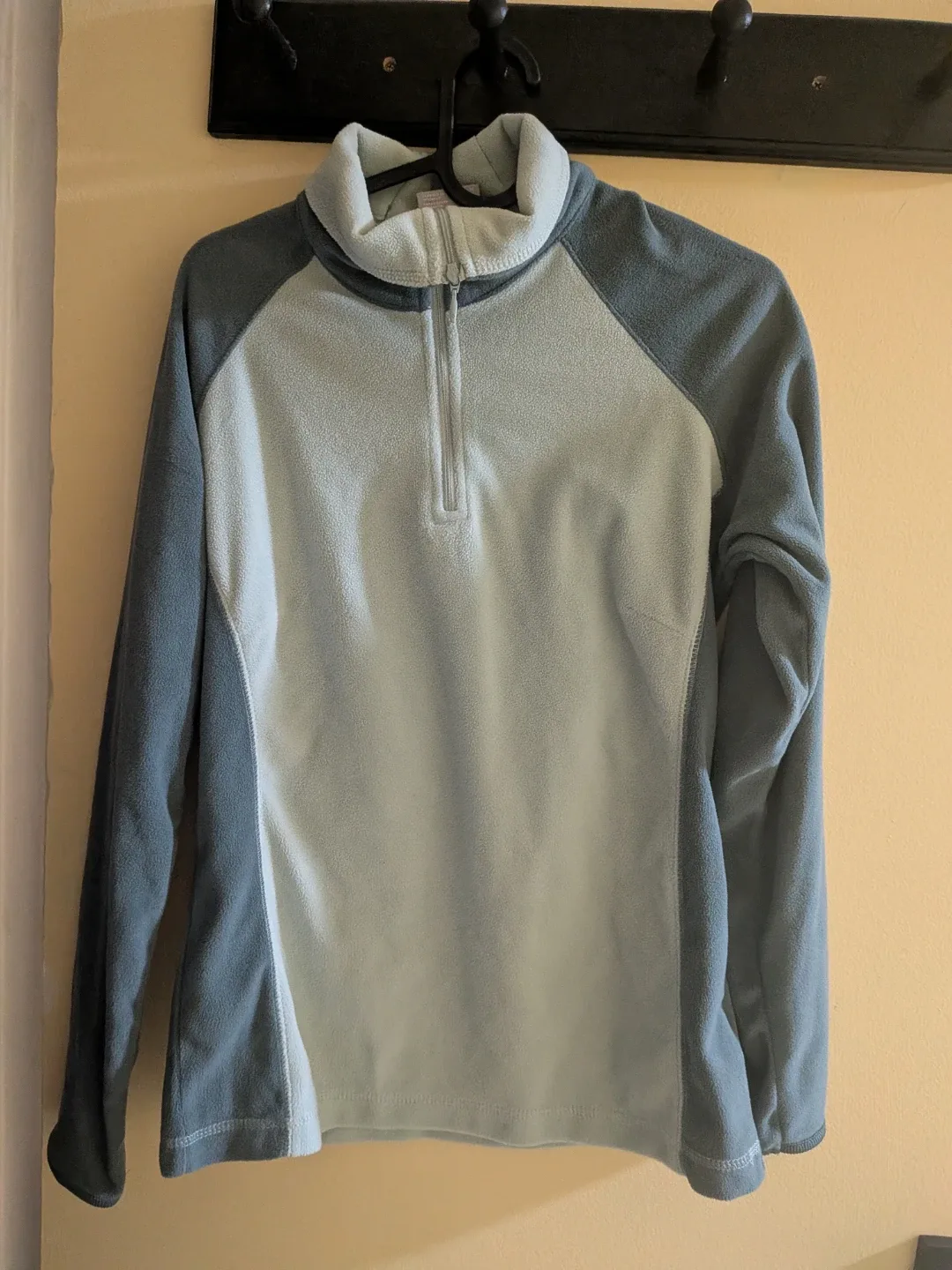 Columbia Fleece Pullover - Size M