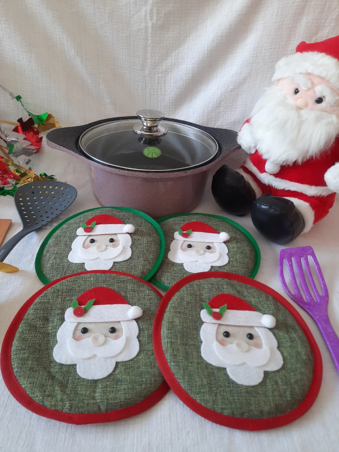 Christmas Santa Coasters & Kitchen Utensils - photo 3