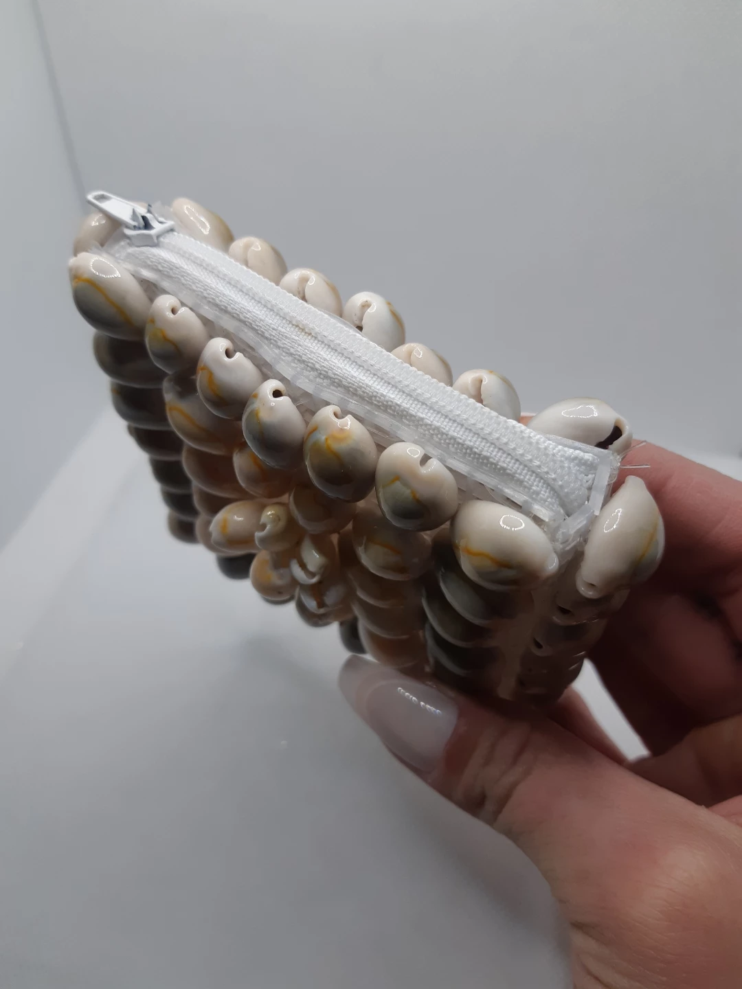 Vintage handmade square cowrie shell coin purse - photo 3