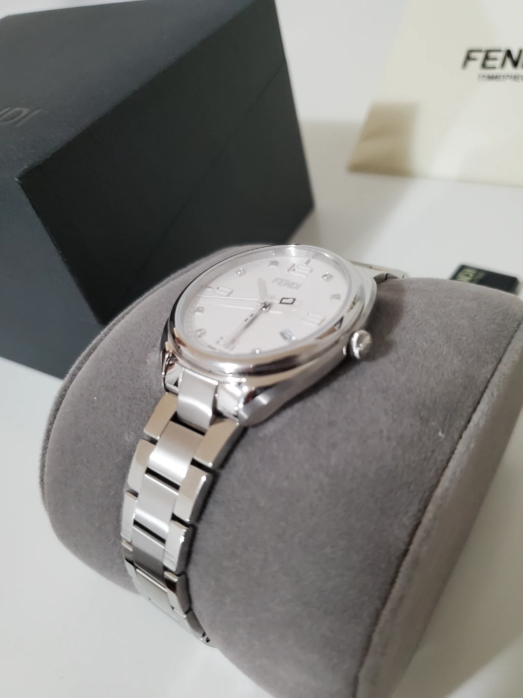 Fendi Run Away Watch - Silver, Model F211034000D1 - photo 2