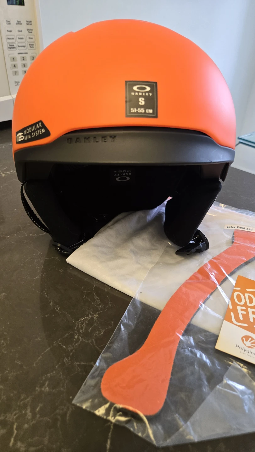 Oakley MOD3 Ski/snowboard youth Helmet - photo 3