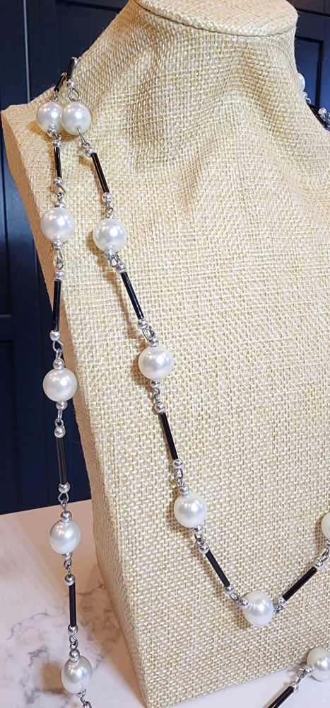 Vintage 56" Long Beaded Necklace – Pearl & Black Tube Beads - photo 3