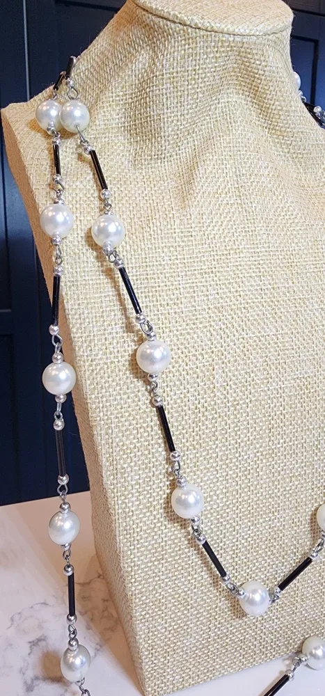 Vintage 56" Long Beaded Necklace – Pearl & Black Tube Beads image indicator(3)
