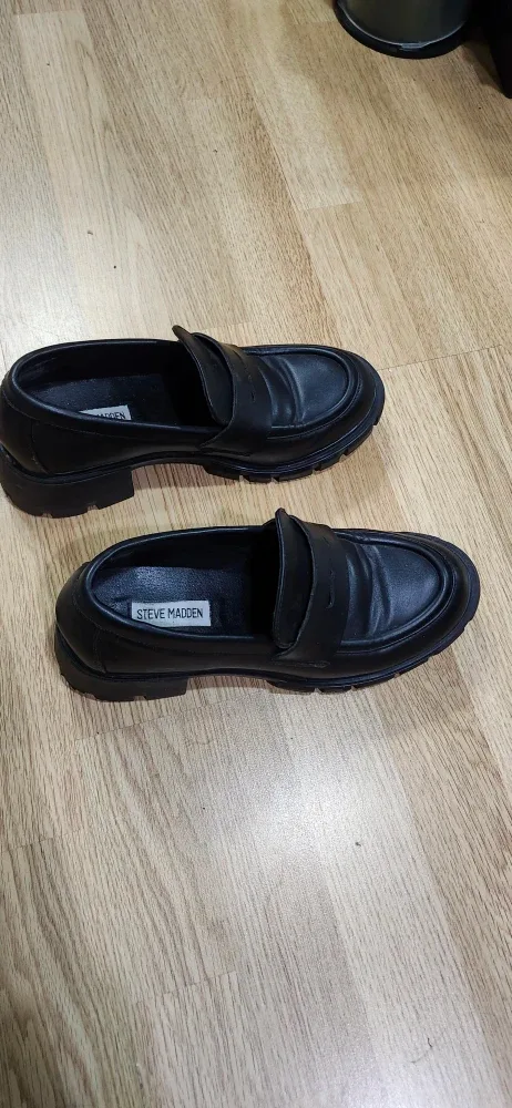 Steve Madden Black Loafer, Size 9 image indicator(2)