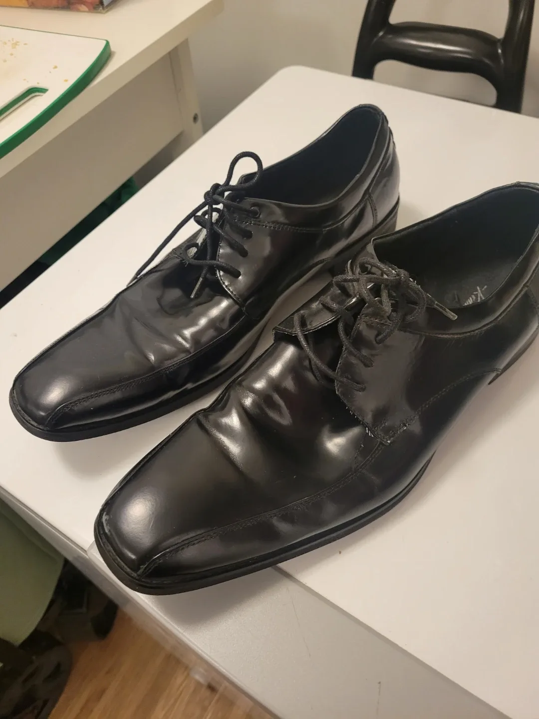 Kenneth Cole Charge The Hill Dress Shoes - Size 10.5M