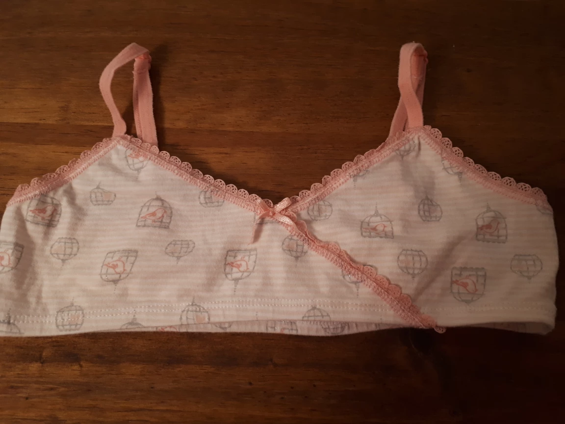NWOT. Girls' Training Bras - Size 10/12 - photo 5
