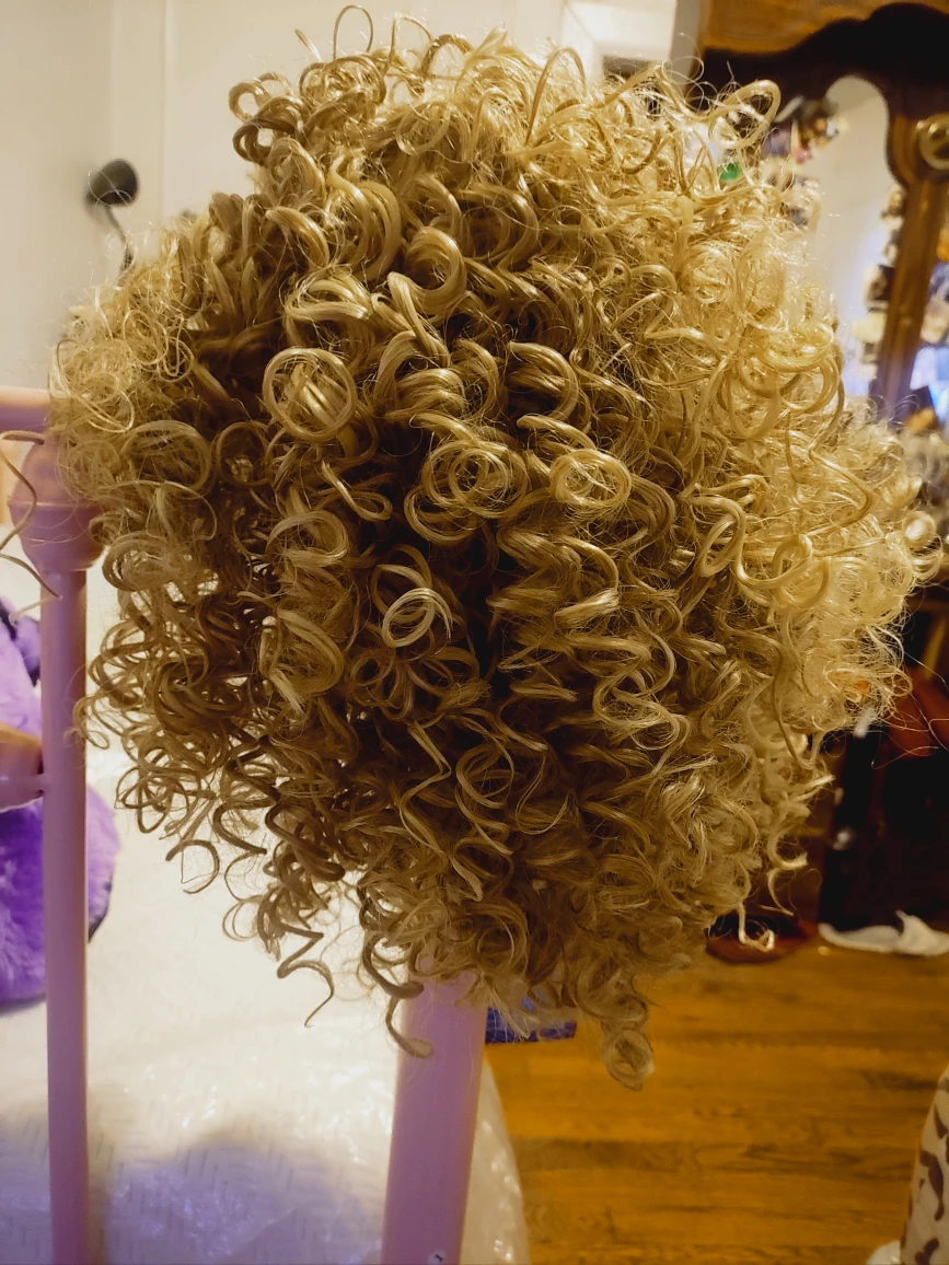 #Cleanout Blonde Curly Wig - Color 27/30/144/613 New - photo 2