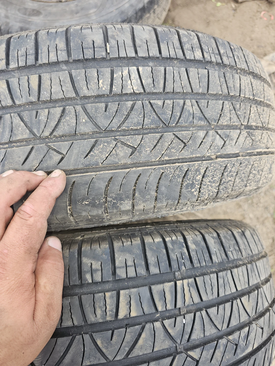 195/65/R15 motomaster all season tires full set - photo 4