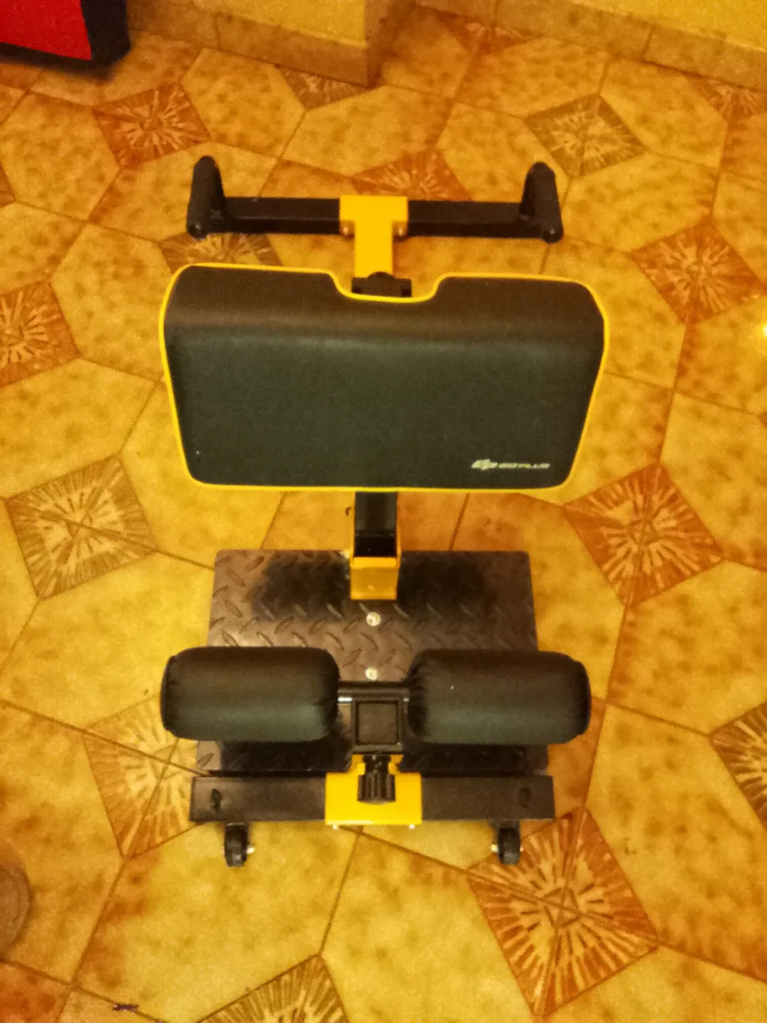 Body Plus Squat Machine