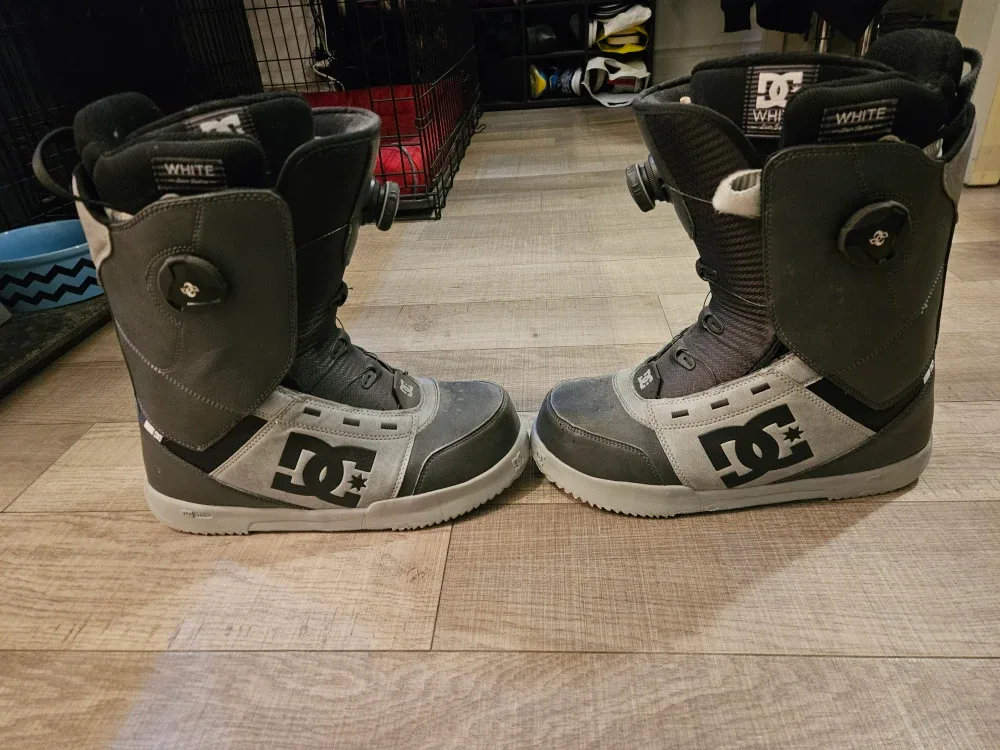 DC Control 2018 Snowboard Boots - US 11 image indicator(2)