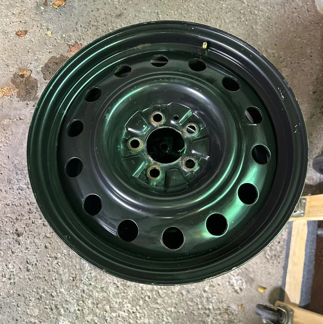 Selling 4 Steel Rims (BSR-42755)