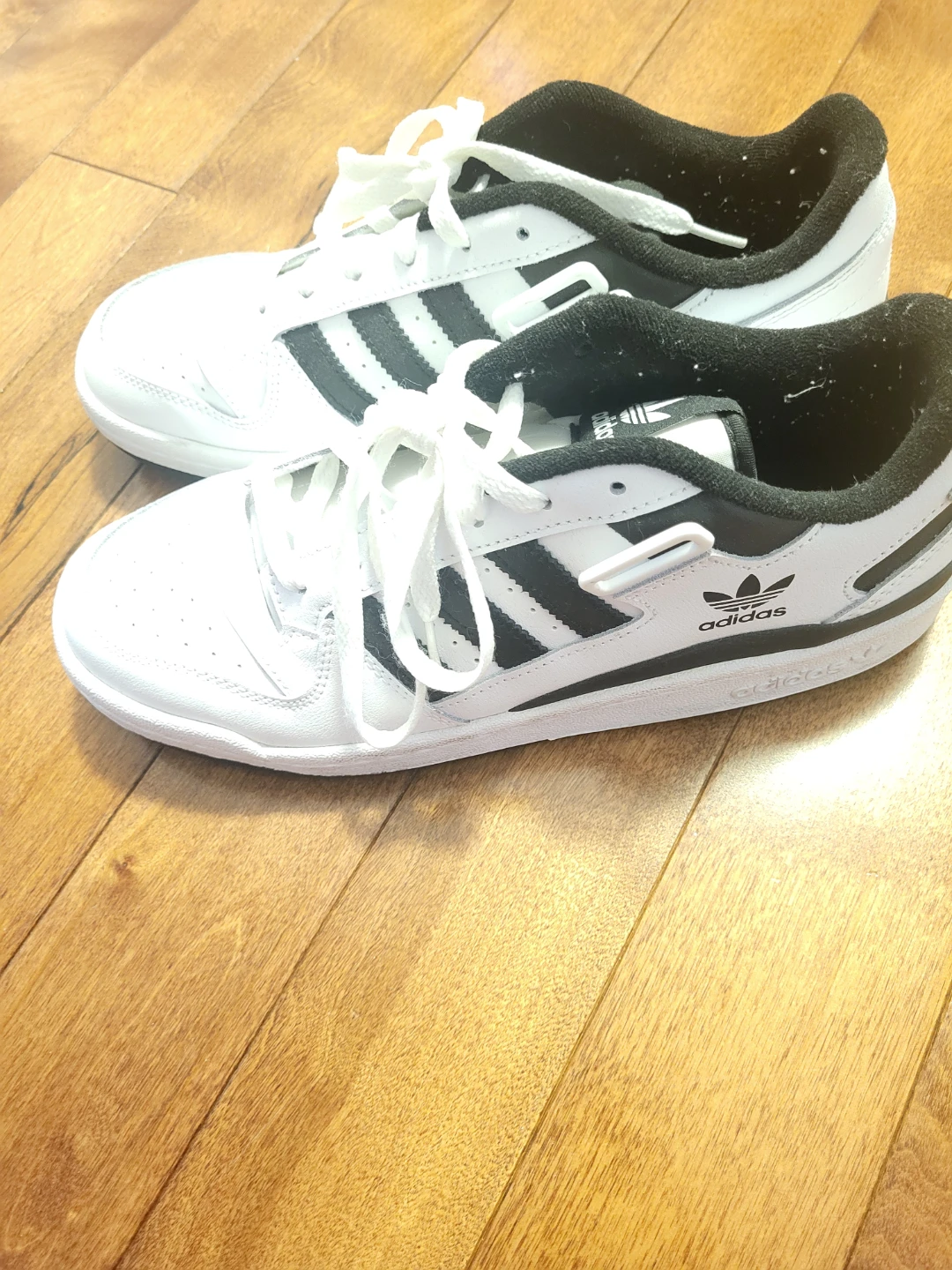 Adidas Forum Low Sneakers - 8.5 men