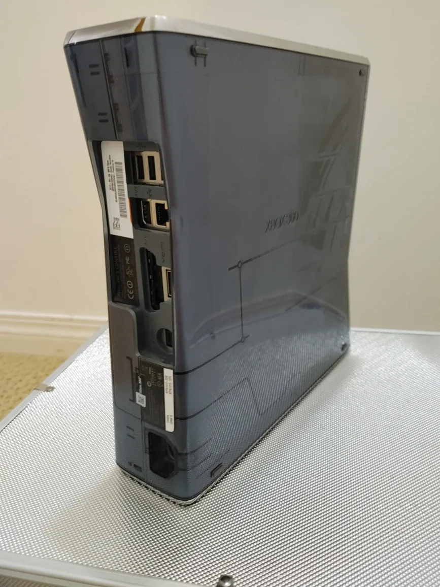 Xbox 360 Halo 4 limited edition console image indicator(6)