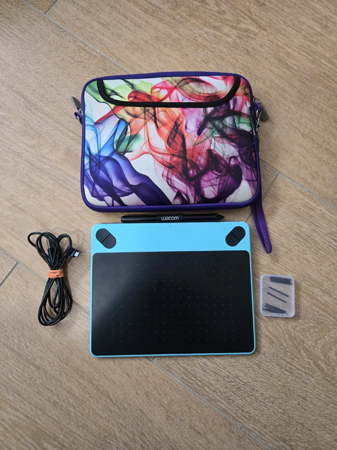Wacom Graphics Tablet with Pen and Accessories
