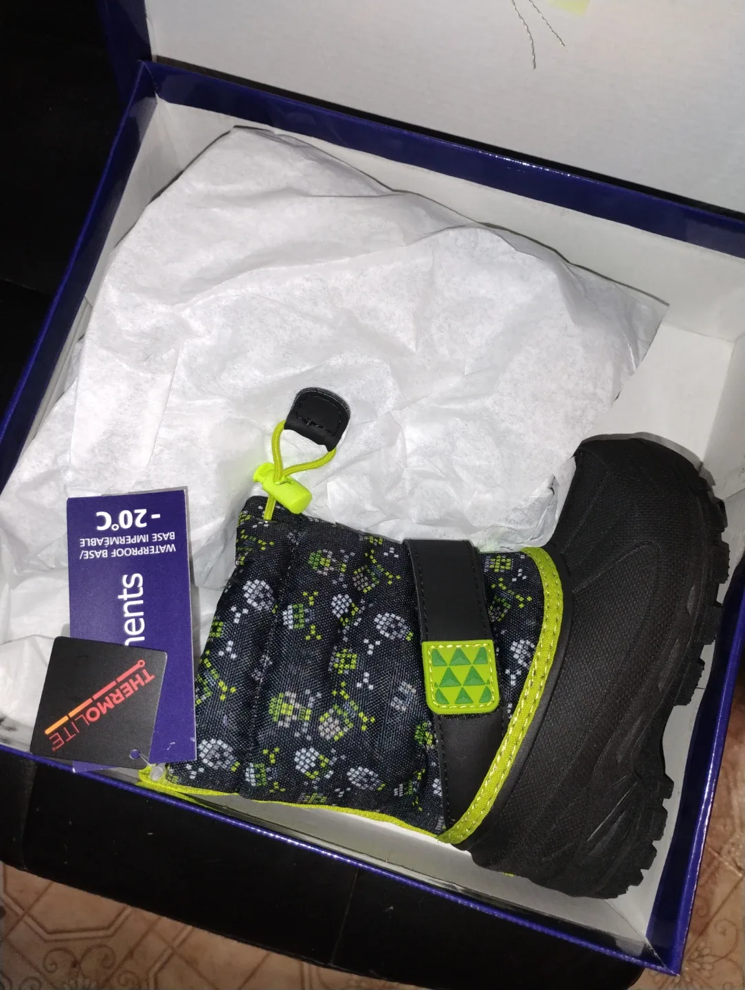 Elements toddlers Winter Boots - Size 8