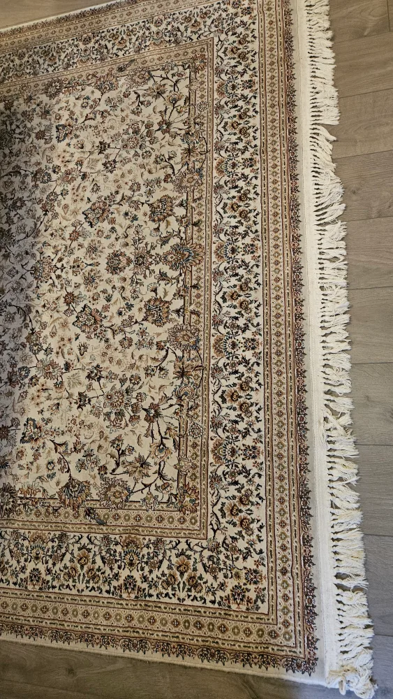 Two Pairs of Carpet Rug, 2x3, Beige