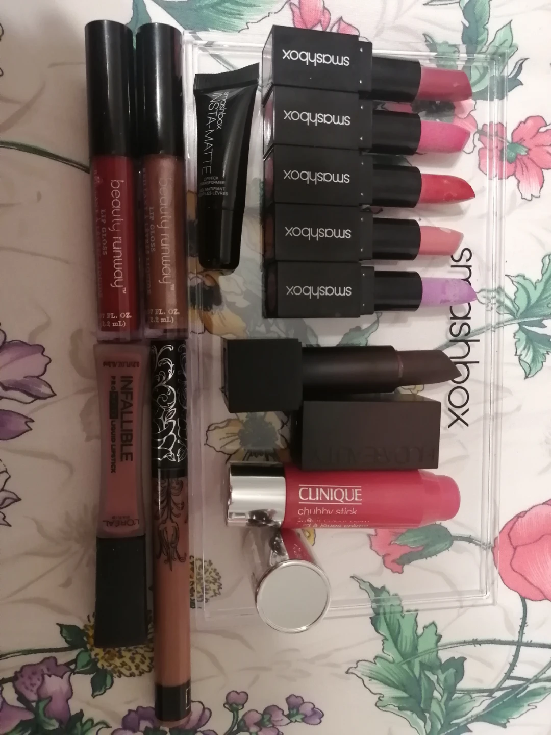Make up and beauty products - photo 4