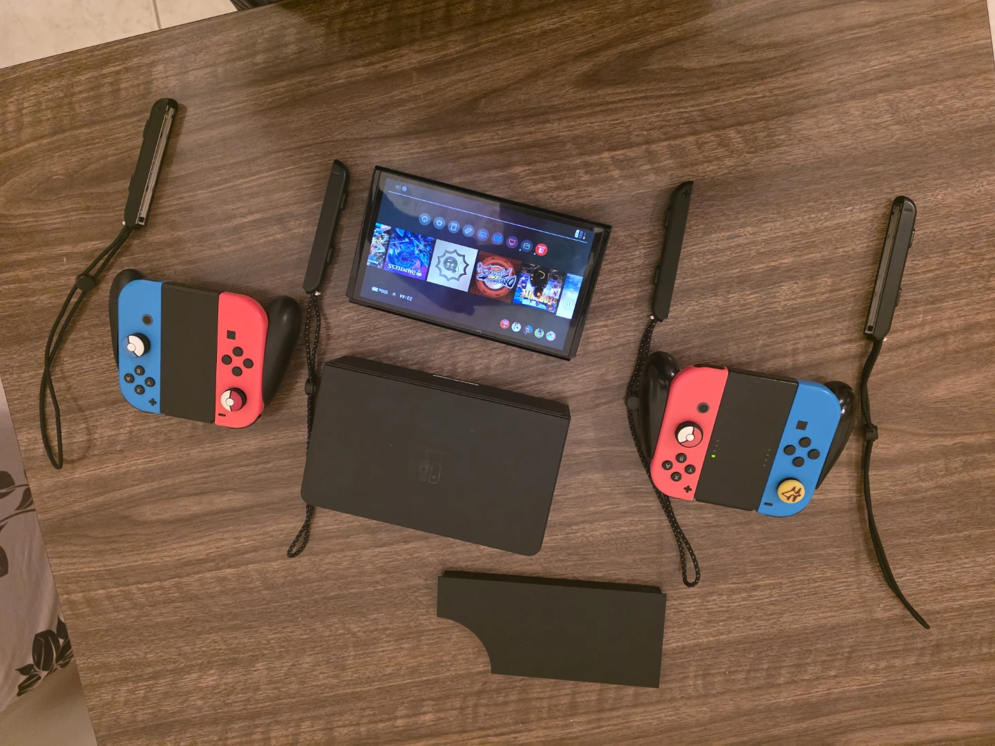 Nintendo Switch Console with Joy-Cons & Dock - photo 4