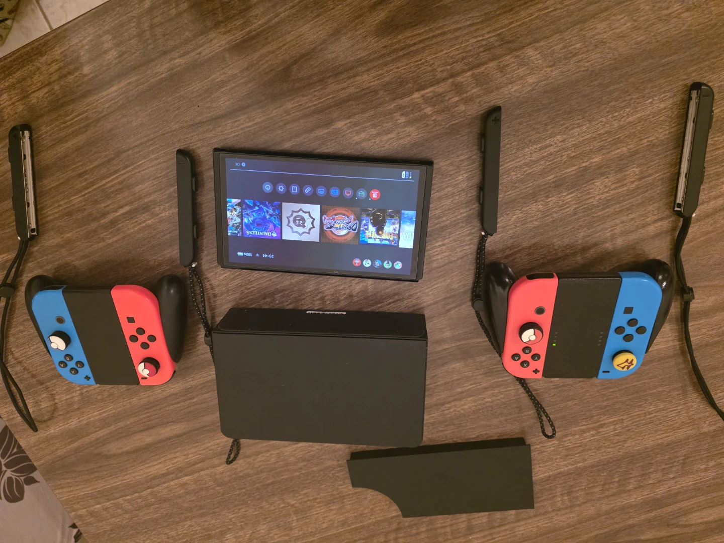 Nintendo Switch Console with Joy-Cons & Dock - photo 5