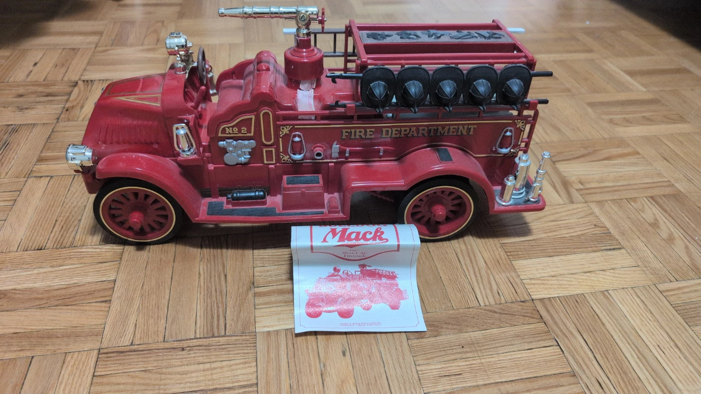 Mack 1917 Model AC Firetruck