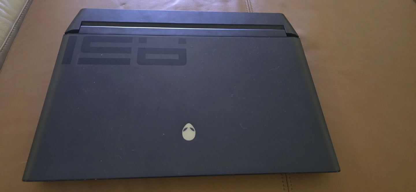 Alienware Area-51m Gaming Laptop - RTX 2080, i9-9900K