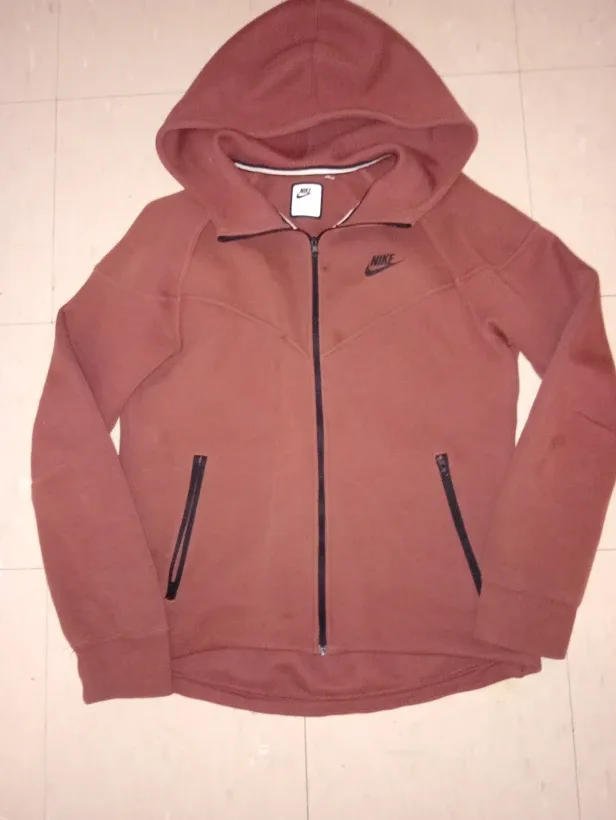 Nike Tech Fleece Hoodie buy/trade