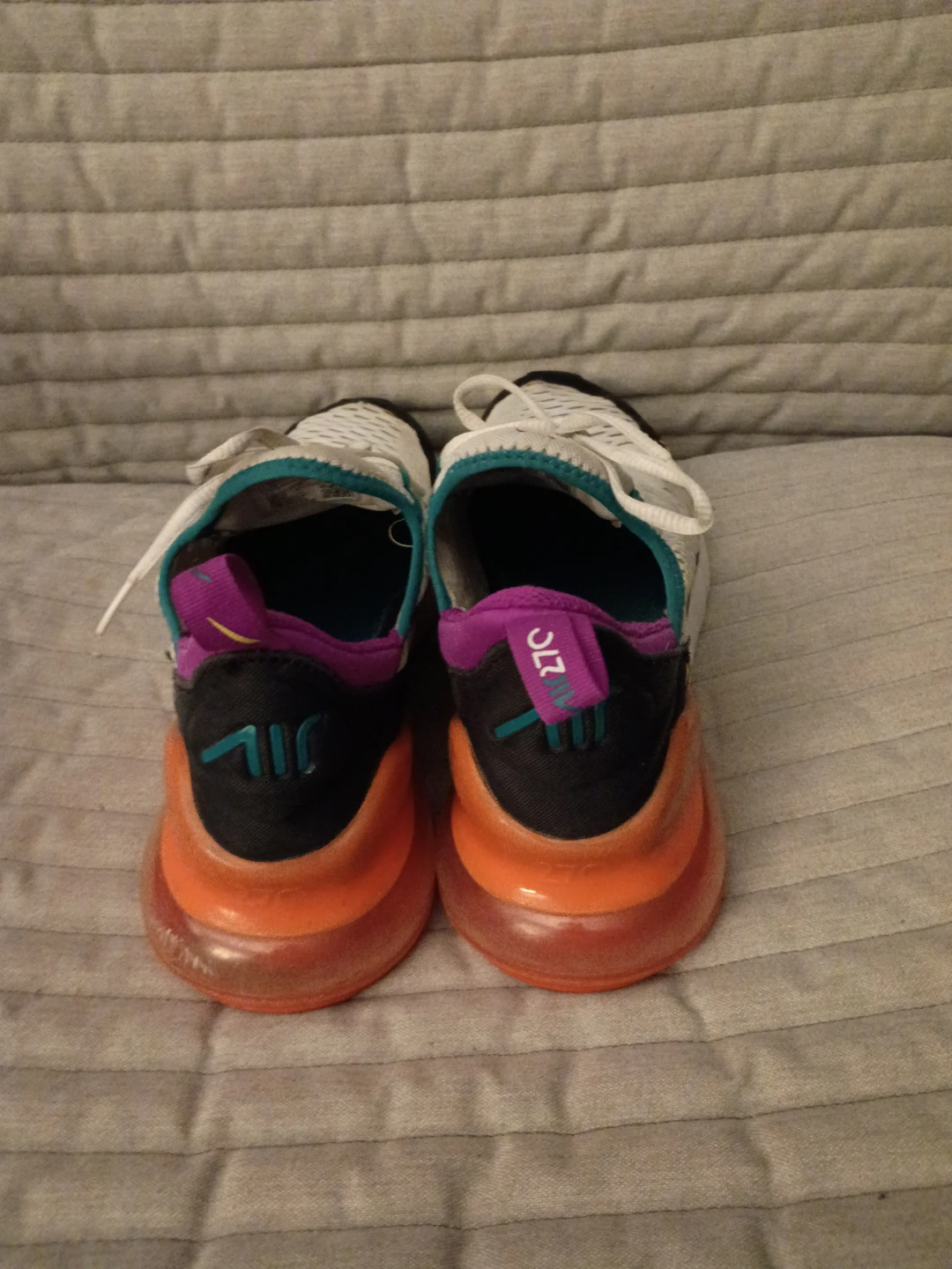 Nike Air Max 270 - Size 7Y - photo 4