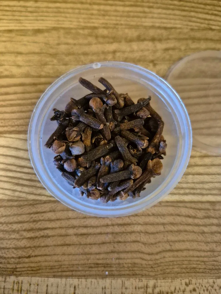 Nutmeg & Cloves (Ground & Whole) image indicator(2)